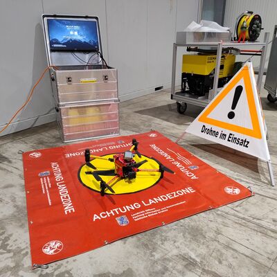 Bild vergr&ouml;&szlig;ern: Ausstattung für die Feuerwehr 07